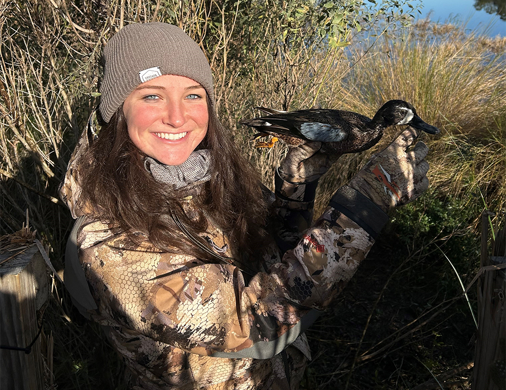 A participant of Delta's historic University Hunting Program can be seen on a course hunt.